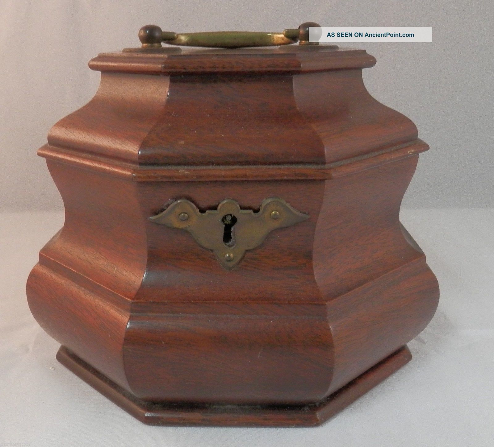 Pv01449 Colonial Williamsburg Octagonal Tea Caddy 4 Cw Xx Don Mahogany Boxes photo