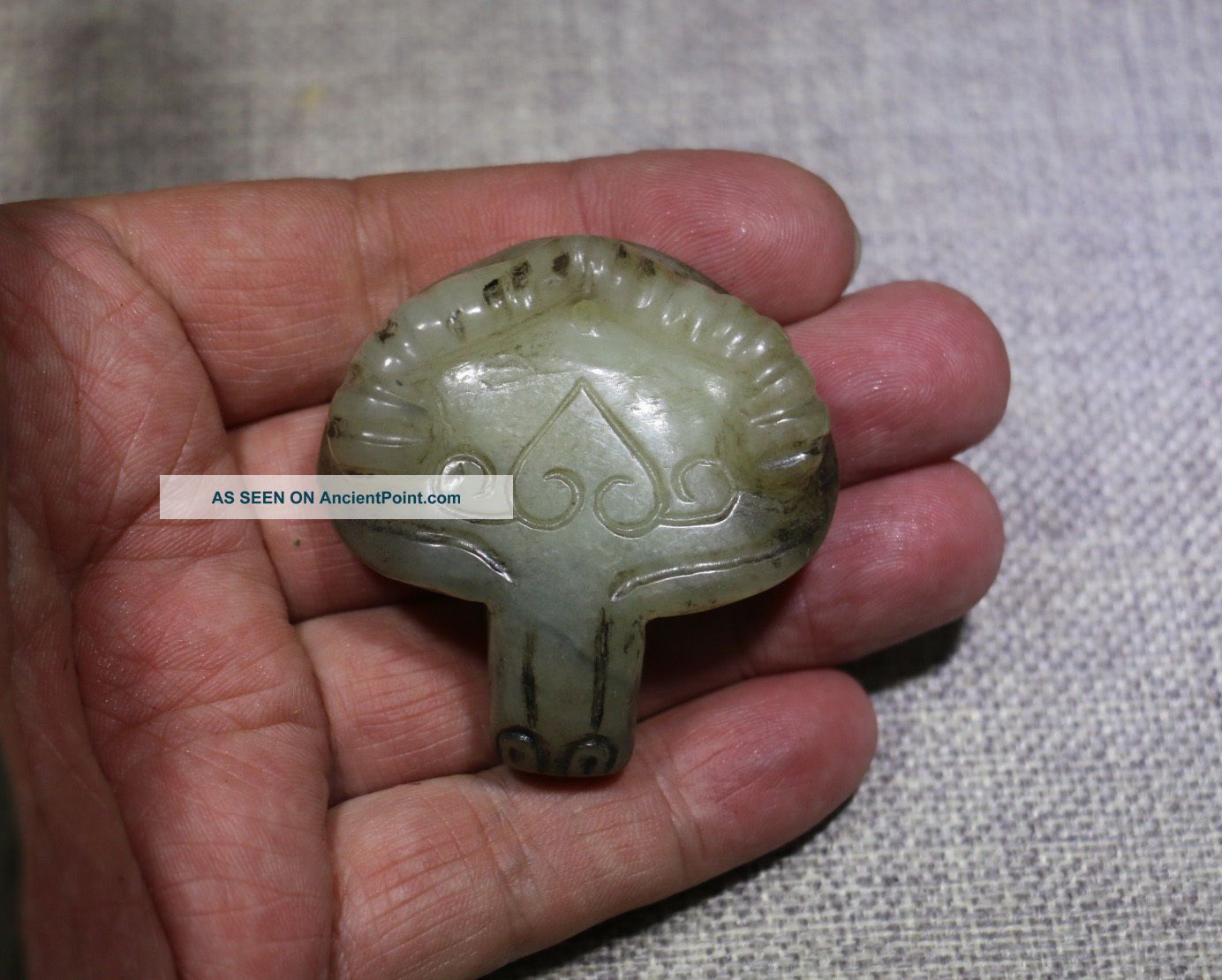Jade Pendant Old China Carving Lucky Sheep Head Figure Other Antique Chinese Statues photo