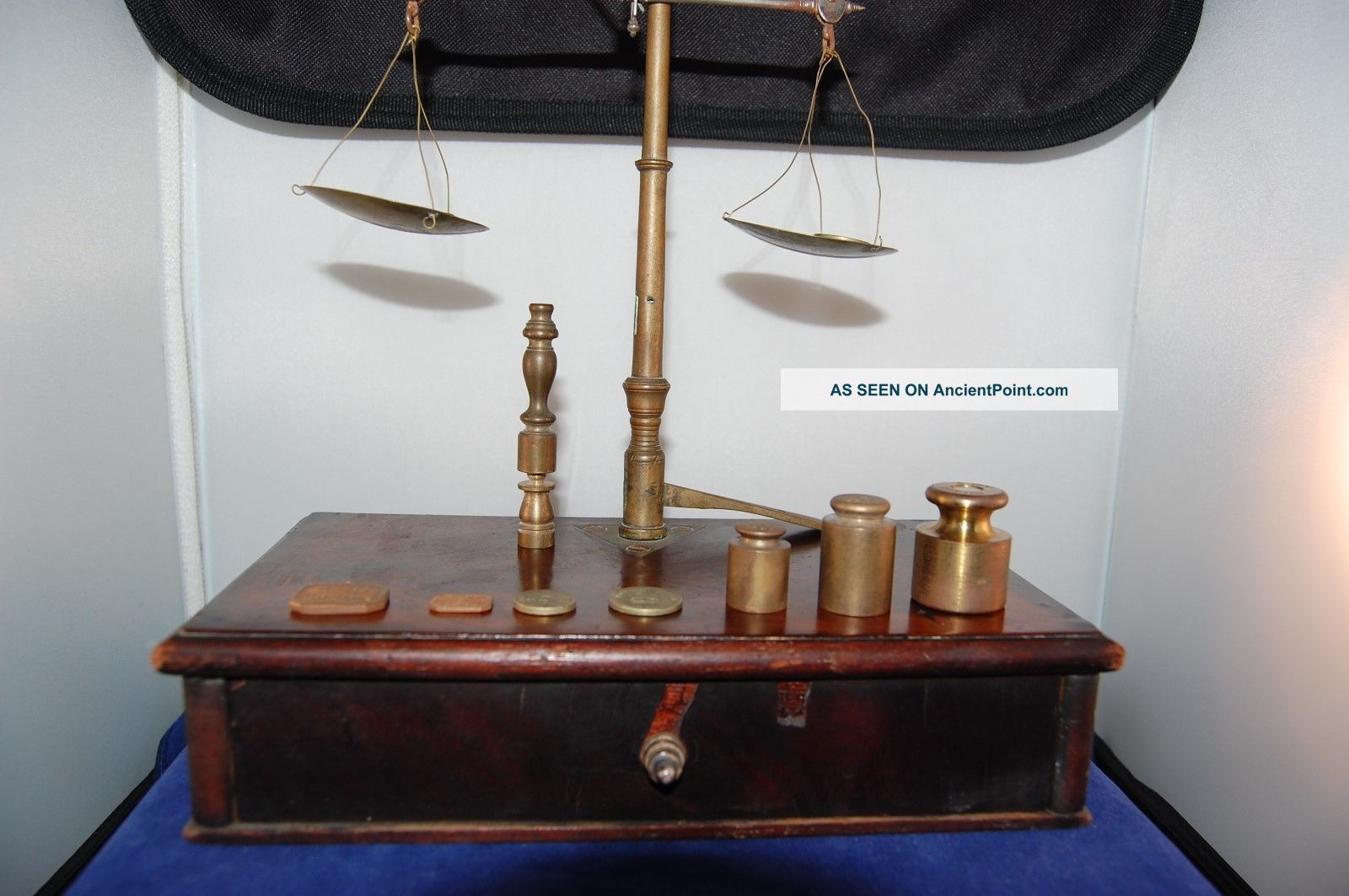 Antique Gold And Silver Scale W/wooden Box And Weights Scales photo