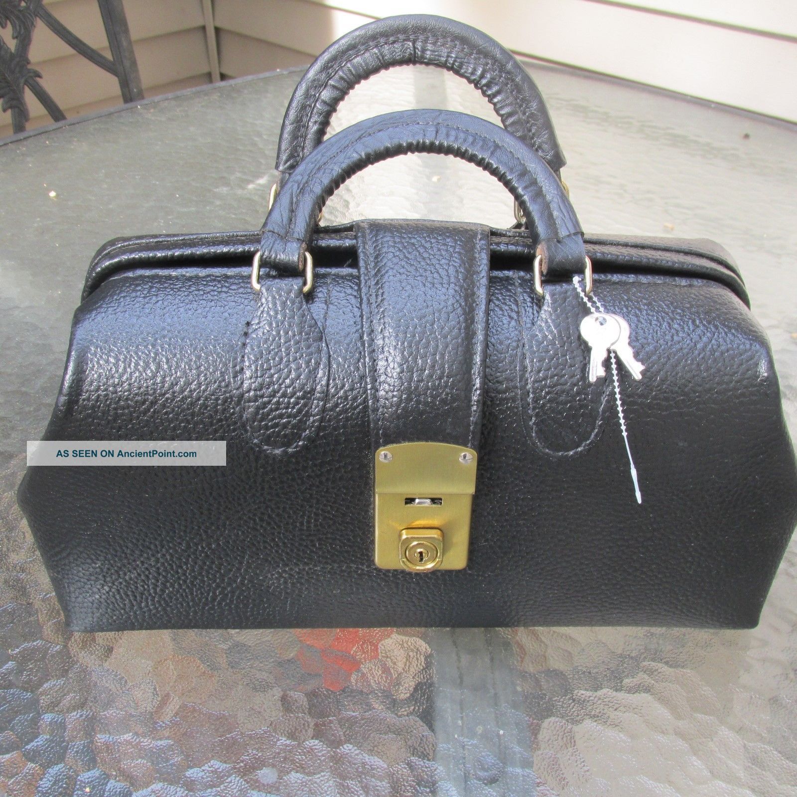 Antique Pebbled Black Leather Doctor Doctors Bag Medical Satchel Doctor Bags photo