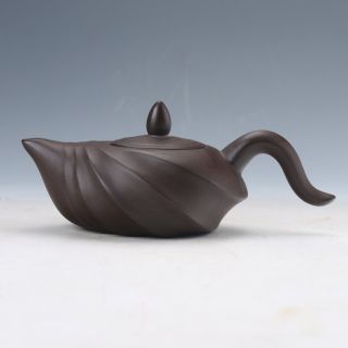 Collectable Yixing Sand - Fired Handwork Teapot D942 photo