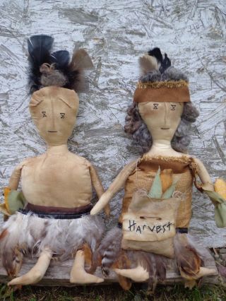Primitive Thanksgiving Halloween Indian Dolls Sitters - - Squanto And His Maiden photo