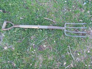 Vintage/antique Potatoe Hay 4 Tine Pitch Fork Farm Barn Tool Old Y Wood Handle photo