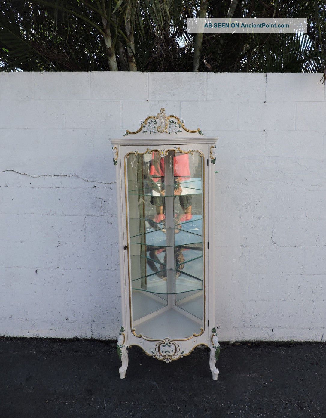 French Painted Carved Corner Glass Front Curio Display Cabinet China Closet 7921 Post-1950 photo