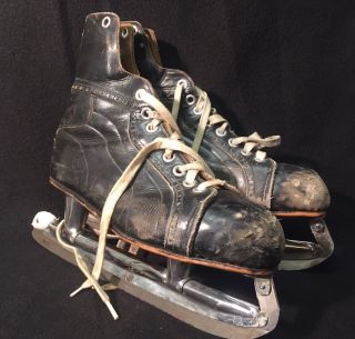 Vtg 40s 50s Black Leather Ice Skates Hockey Skates Men ' S Size 8 Made Canada photo