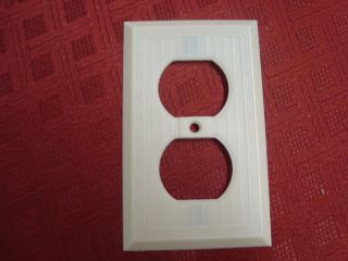 Vtg Hubbell Ribbed Bordered Bakelite Double Outlet Plate Cover Ivory photo