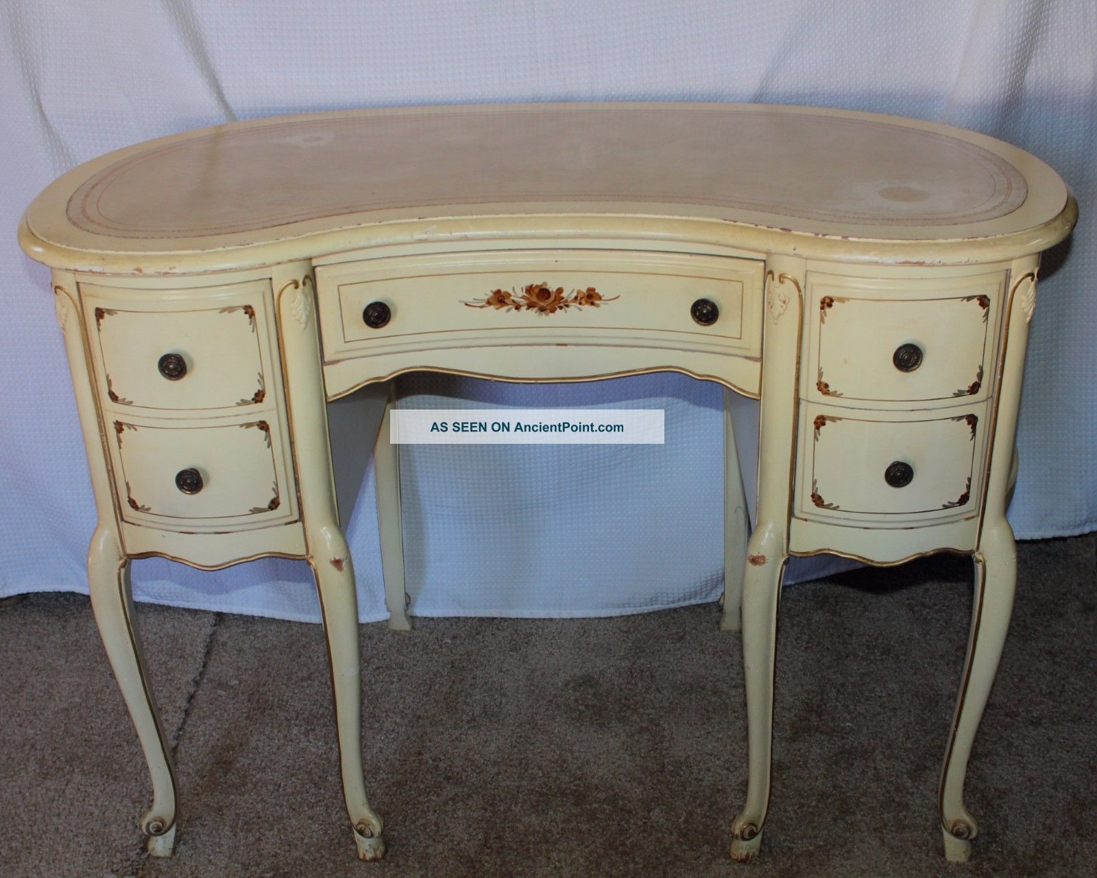 French Hand Painted Kidney Shaped Ladies Writing Desk With Leather Top Post-1950 photo