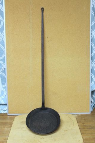 A Very Rare 18th C Wrought Iron Long Handle Hearth Spider Fry Pan Old Surface photo