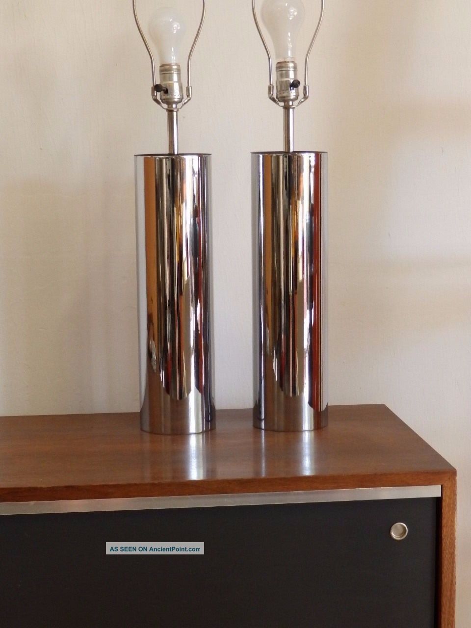 Pair Mid Century Modern Chrome Cylinder Table Desk Lamps Sonneman Von Nessen Mid-Century Modernism photo