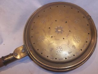 Early American Brass Bed Warmer Orig Turned Wood Handle Hand Tooled Cover photo