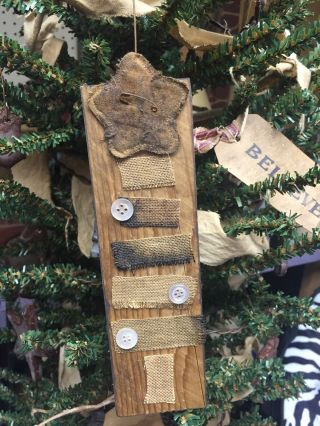 Primitive Christmas Tree Rustic Buttons Sampler Mini Sign Repurposed Wood photo