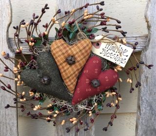 Pip Berry Wreath - Primitive Heart - Country Decor - Holiday Hanger photo