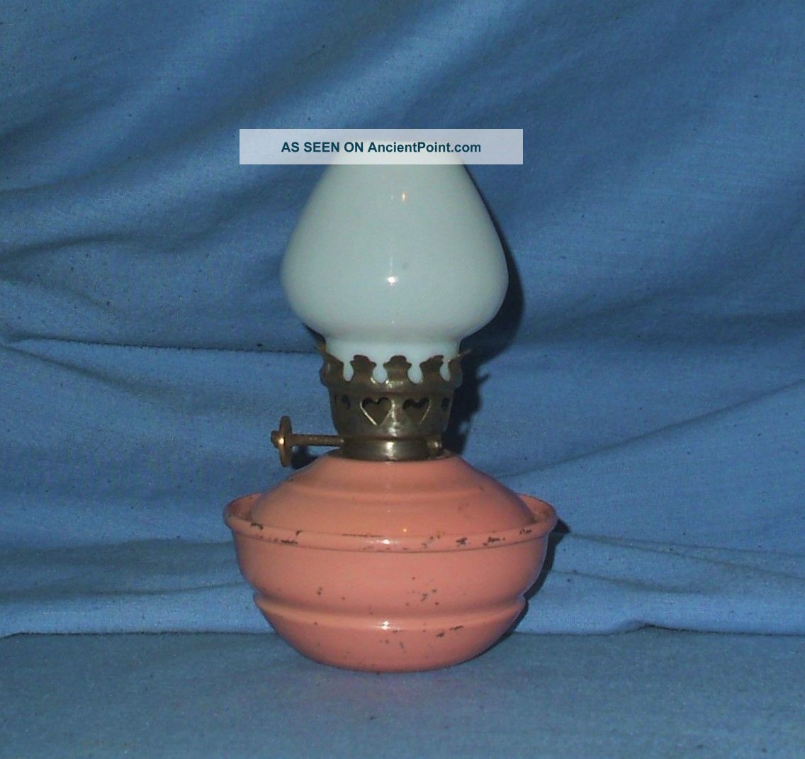 Vintage Pink Kelly / Pixie / Nursery Oillamp 20th Century photo