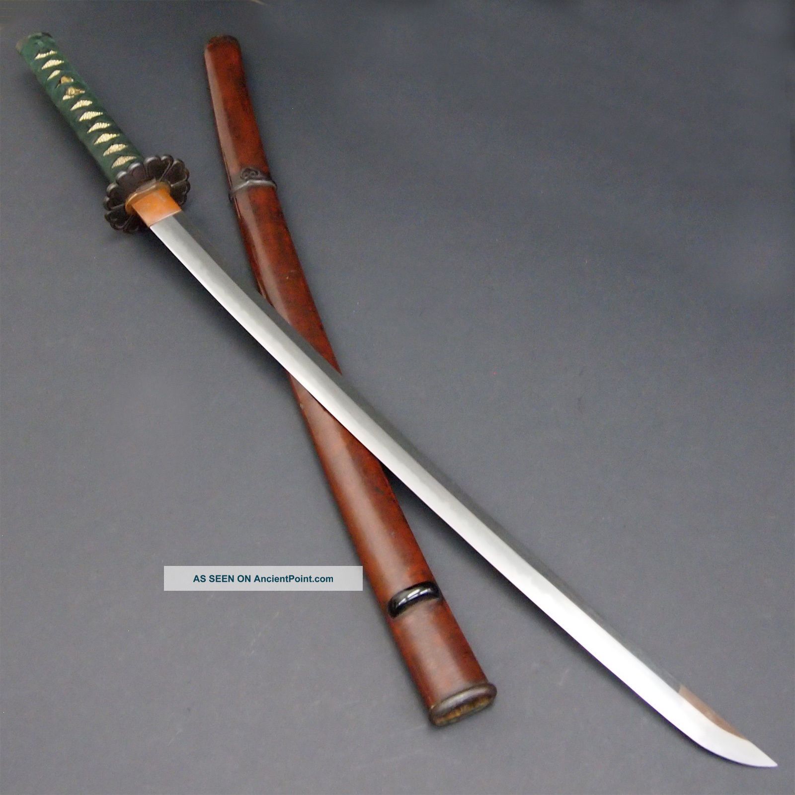 Authentic Japanese Long Sword Katana Nobutaka 信高 ｗ/koshirae W/certificate Nr Swords photo