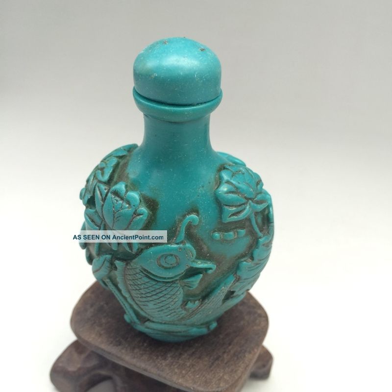 China ' S Artificial Turquoise Hand - Carved Fish Snuff Bottles Snuff Bottles photo