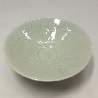D852: Chinese Sculptured Pale Blue Porcelain Bowl Of Traditional Inchin Style photo