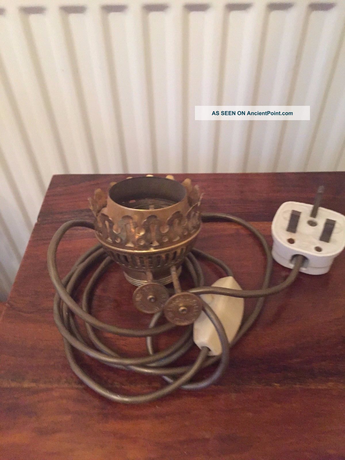 A Vintage Brass Duplex Oil Lamp Burner Converted To Electric Not 20th Century photo