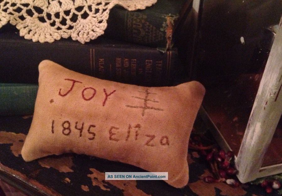 Grubby Christmas Joy Primitive Pillow Ornament/tuck/pin Keep - 