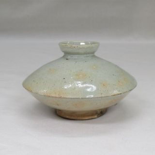 E047: Korean Old Joseon Dynasty Pottery Oil Pot With Appropriate Work And Tone photo