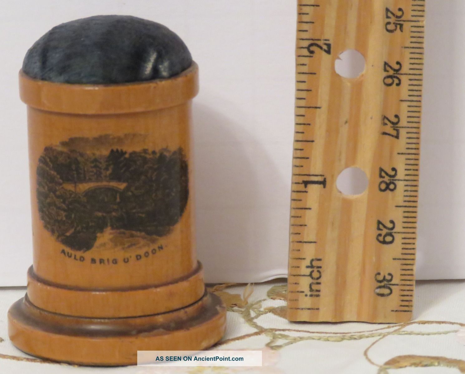 Antique Mauchline Ware Small Pincushion Thimble Holder Brig O’doon Robert Burns Tools, Scissors & Measures photo