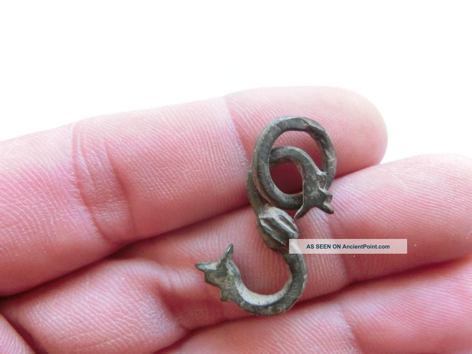 Viking Era Bronze Amulet / Pendant - Dragon Heads - Wearable Artefact Roman photo