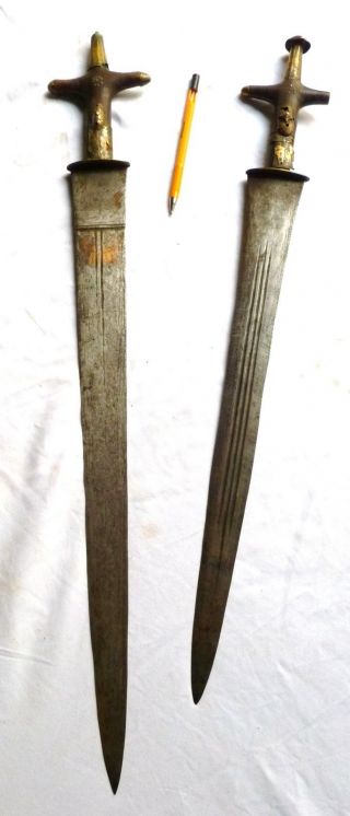 2 Antique Daggers Tuareg Sahara Arab Islamic Short Sword.  Telek Knife Kaskara photo