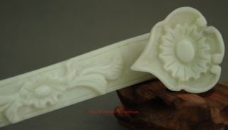 Chinese Hand - Carve Xiu Jade Ruyi Lotus Flower Form Statue Figurine Collectible photo