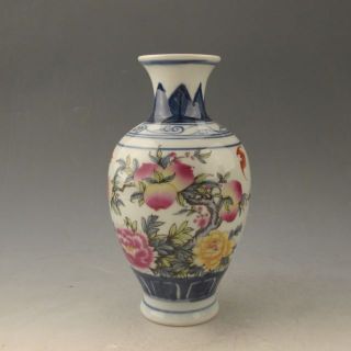 Chinese Porcelain Hand Painted Flower & Peach Vase W Daqing Mark P0457 photo