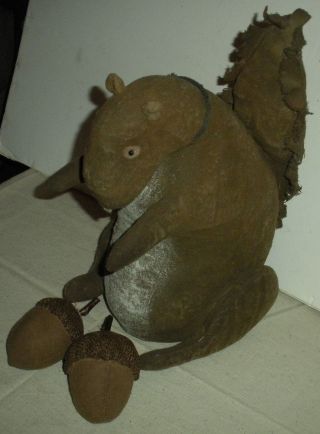 Great Amish Vintage Stuffed Squirrel & Acorn Nuts Lancaster Pennsylvania Vafo photo