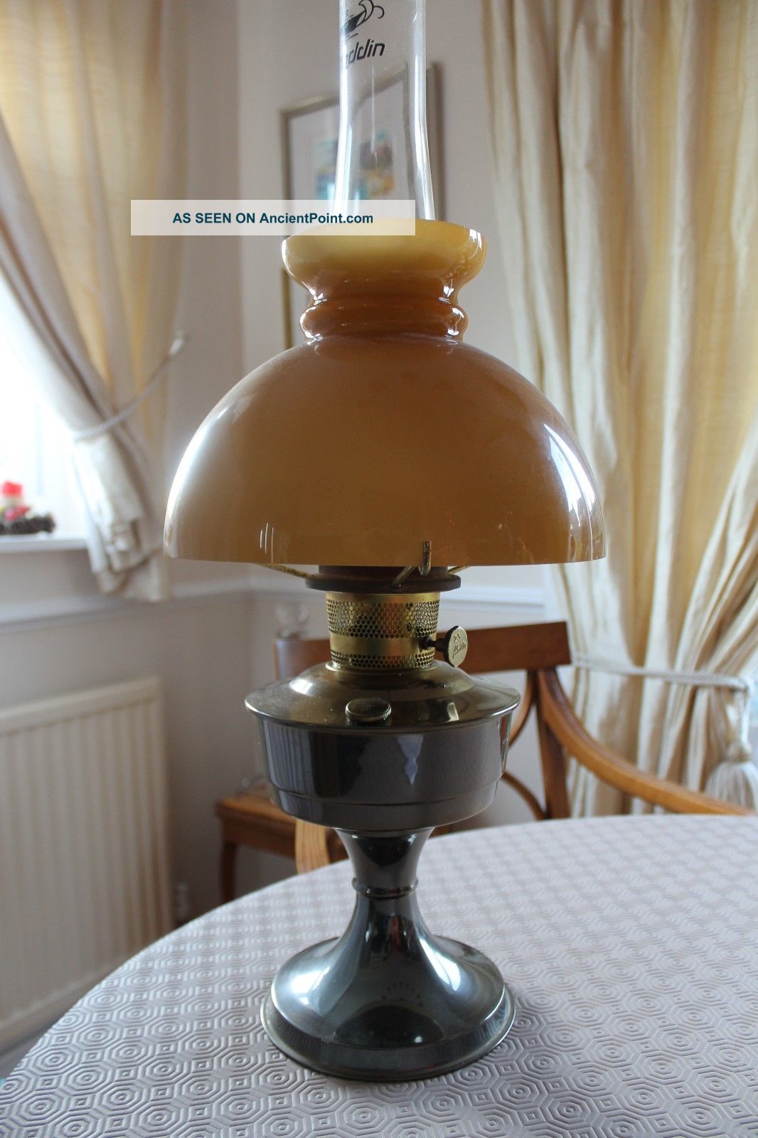 Aladdin Oil Lamp 20th Century photo