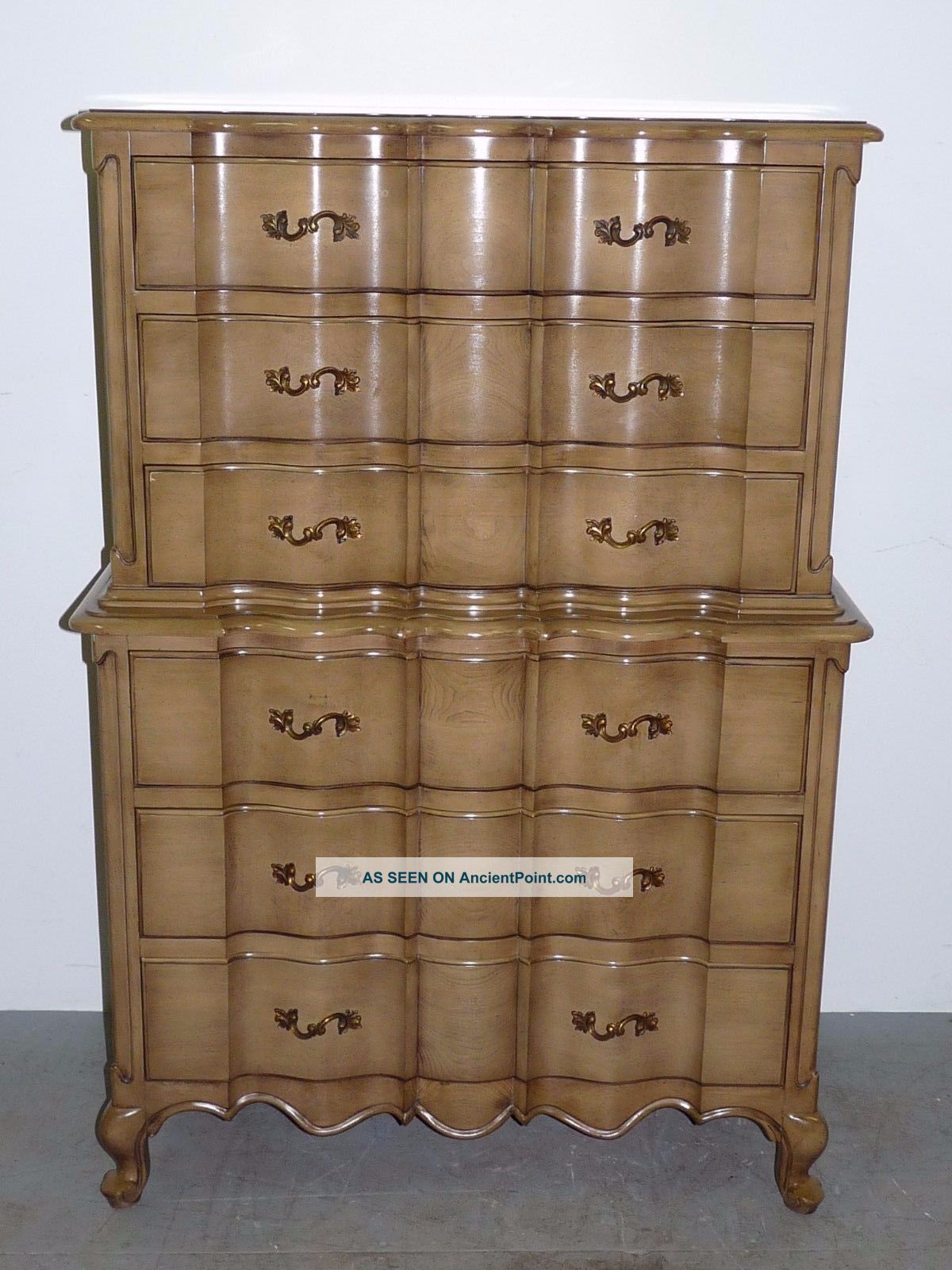Vtg Union National Tall Dresser Scalloped Front Facade French Provincial 100602 Post-1950 photo