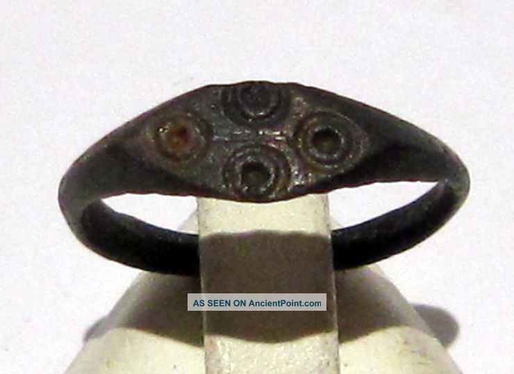 Post - Medieval Bronze Ring With Engraving On The Top 86a Roman photo