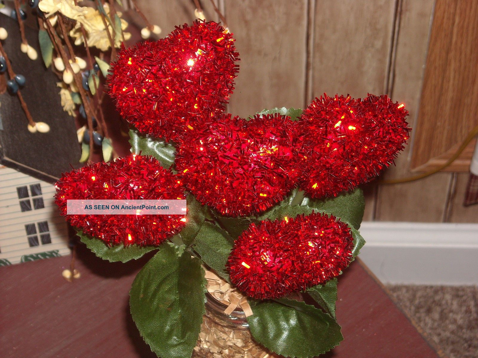 Primitive Glass Vase/ Hearts/gift/decor/valentine Primitives photo