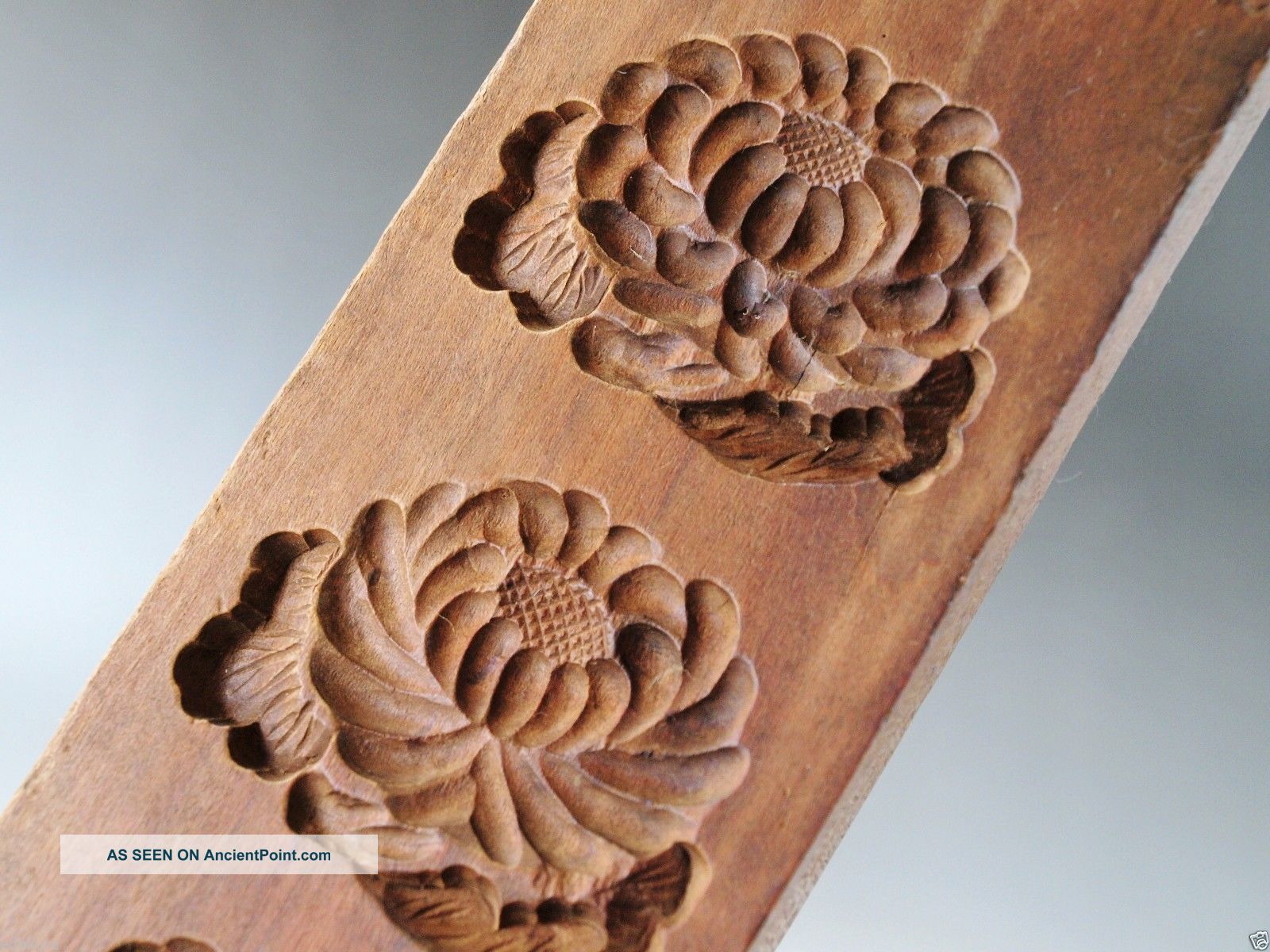 Antique Japanese Kashigata Wooden Hand Carved Cake Mold Kiku Flower Mum W/ Cover Other Japanese Antiques photo