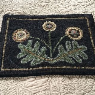 Three Primitive Flowers Folk Art Neutral Hand Hooked Rug photo