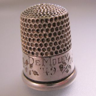 1849 Simons Brothers Sterling Silver Thimble Engraved De Moley ' 49 Antique photo