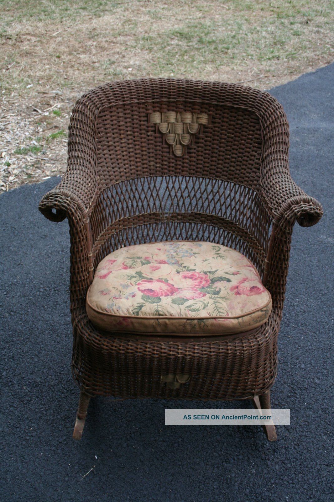 Vintage Heywood - Wakefield Wicker Rocking Chair 1900-1950 photo
