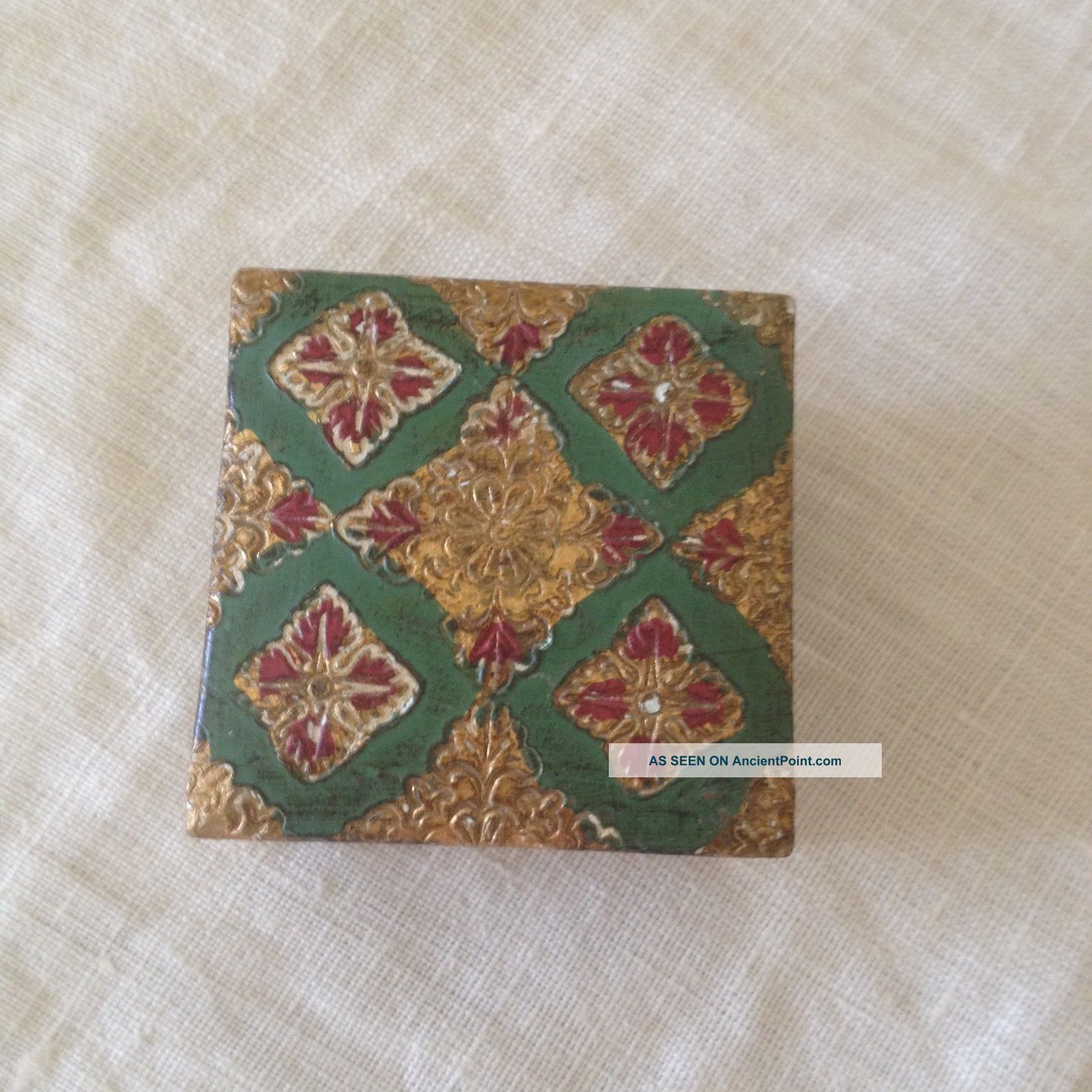 Vintage Florentine Italian Tole Small Gilt Box Toleware photo