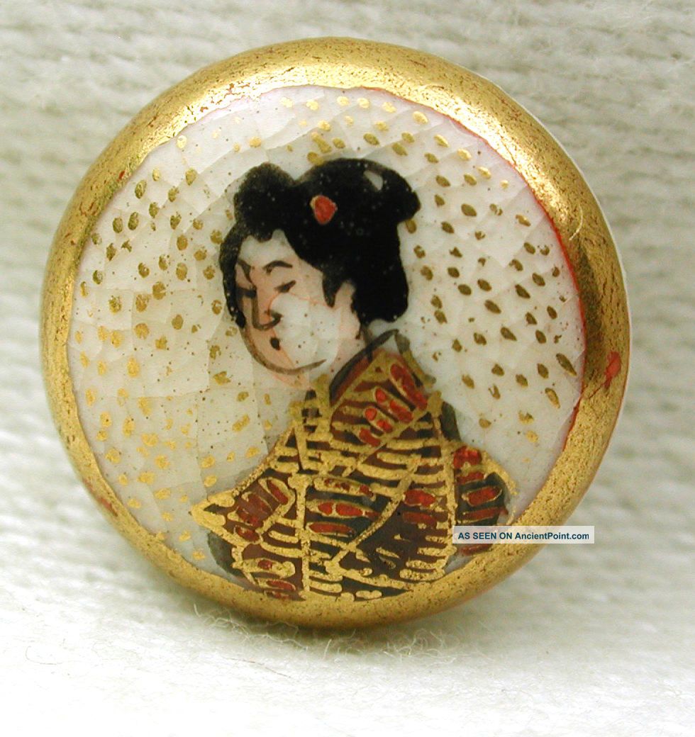 Antique Meiji Era Satsuma Button Geisha W Gold Accents - 1/2 