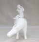 G166: Chinese White Porcelain Oxen Statue Of Appropriate Tone And Good Work Oxen photo 2