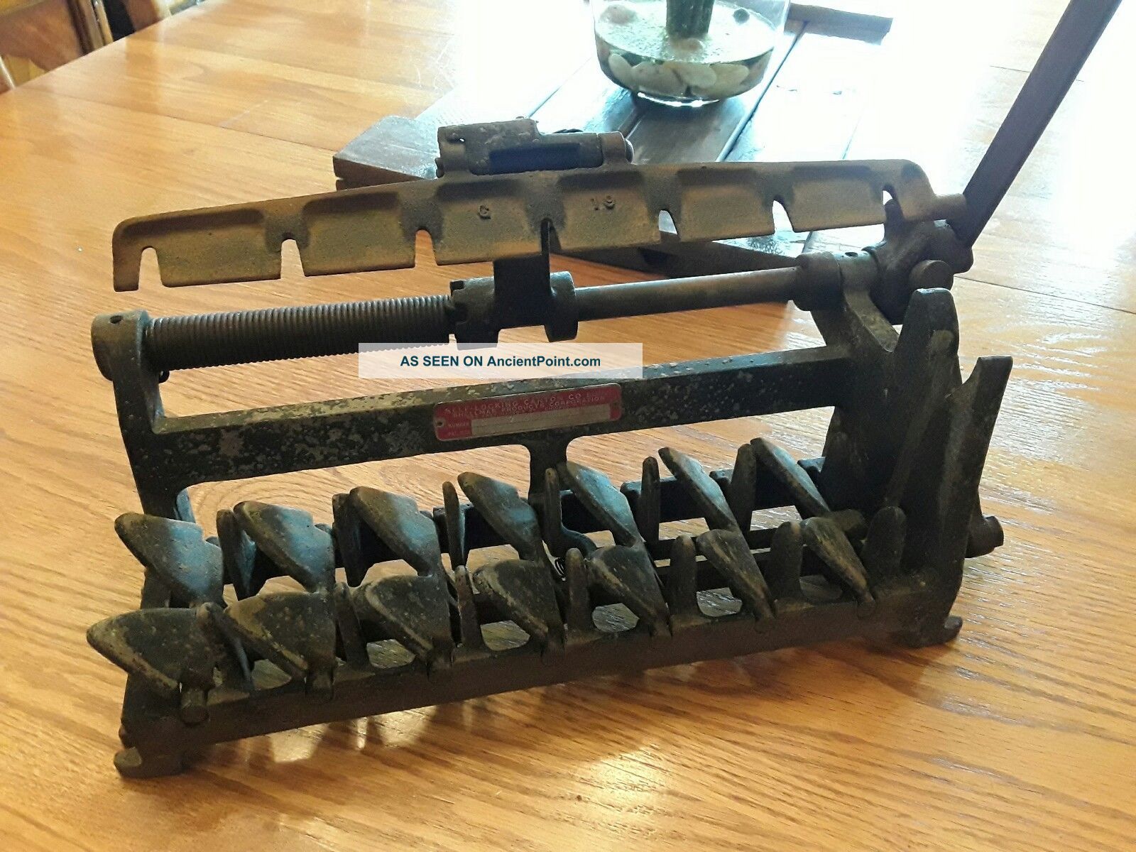 Vintage Mechanical Egg Carton Maker Self Locking Carton Co Cast Iron Chicken Other Antique Home & Hearth photo