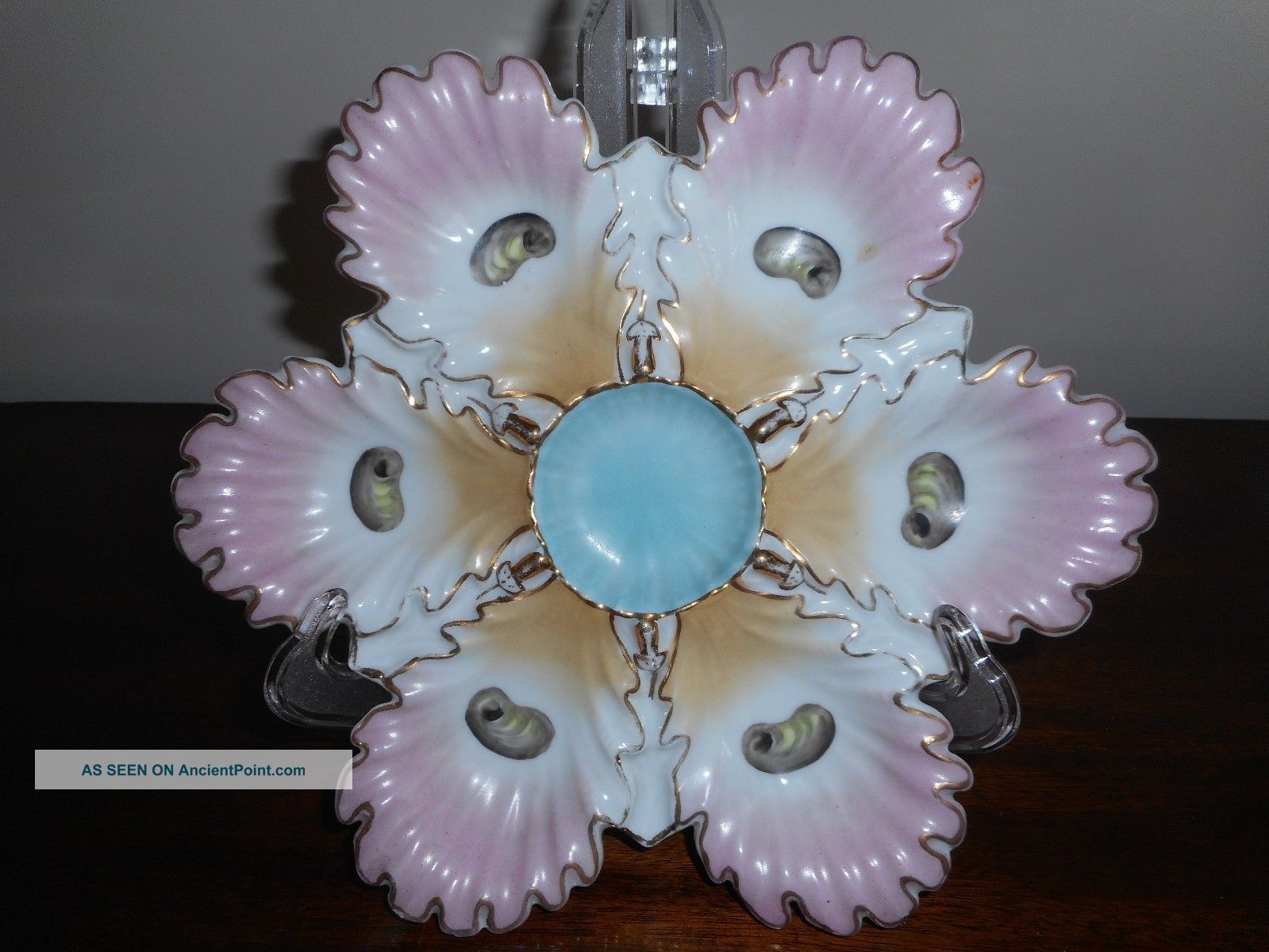 1800 ' S Antique Continental Porcelain Oyster Plate With Ruffled Edges Plates & Chargers photo