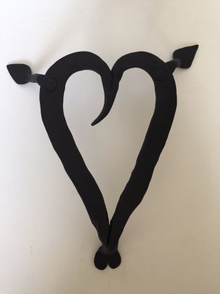 Antique Vintage Hand Forged Iron Heart Trivet Plant Stand Display photo