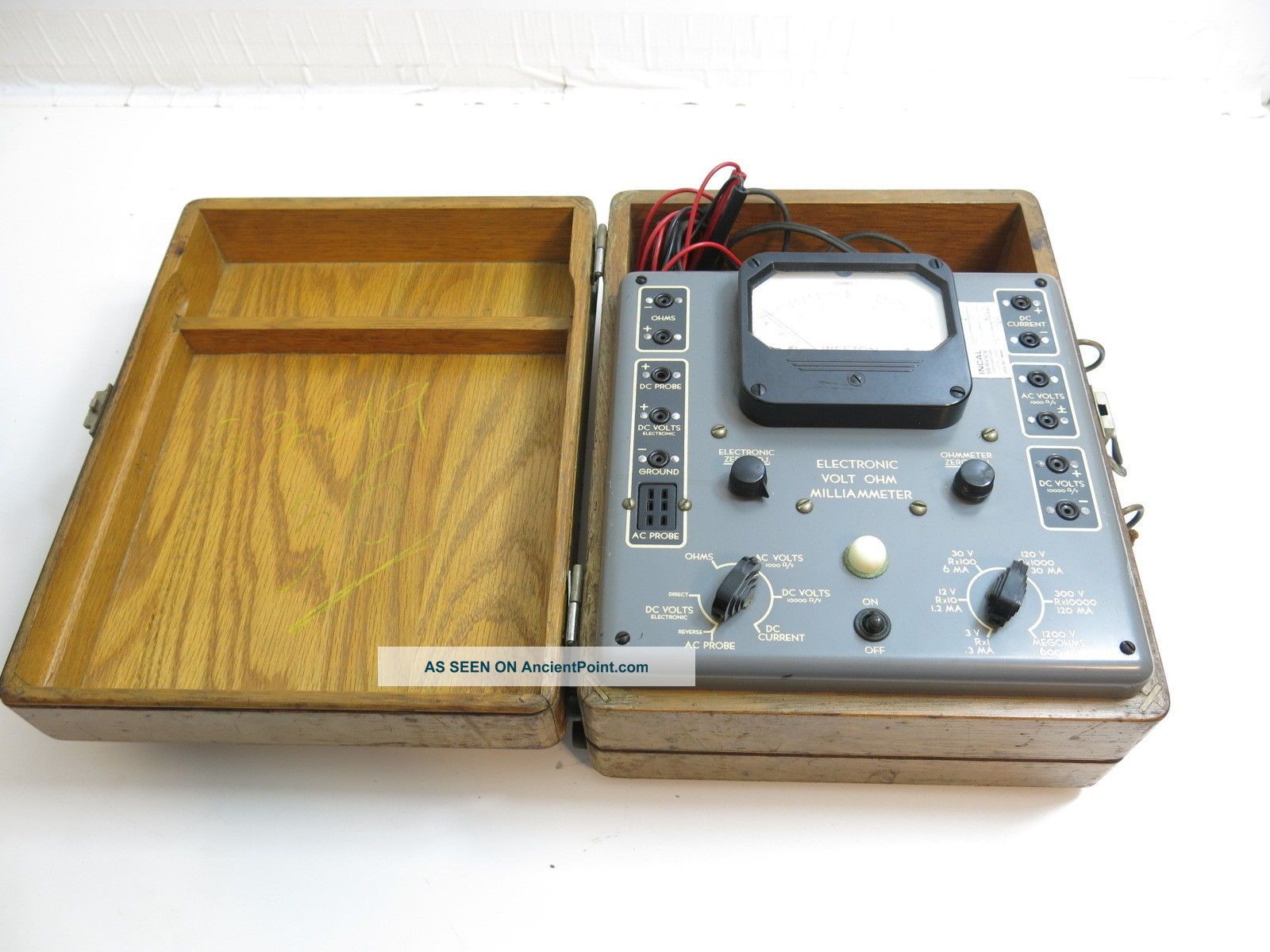 Antique / Vintage Weston Model 769 Electronic Volt Ohm Milliammeter Other Antique Science Equip photo