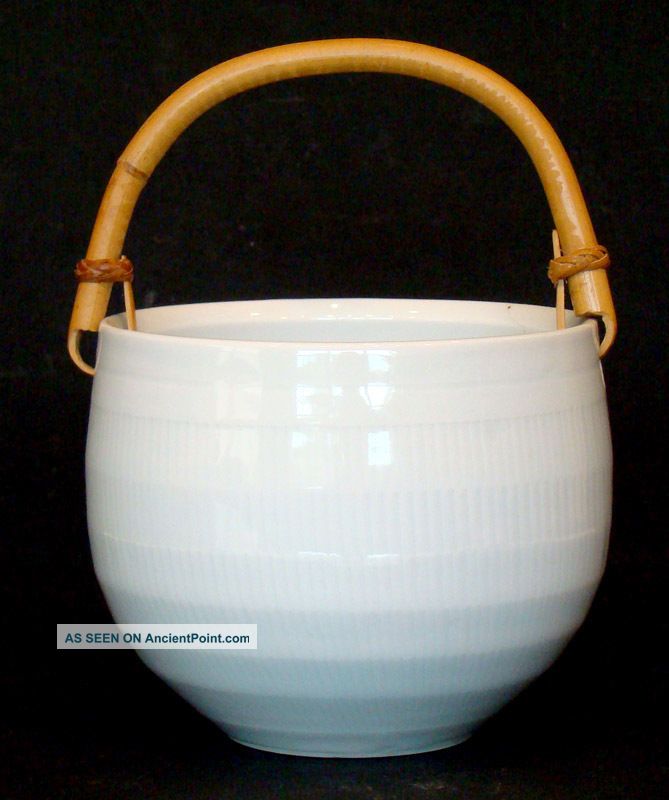 Vintage Art Pottery Chinese Japanese China Japan Porcelain Basket Artist Signed Other Japanese Antiques photo