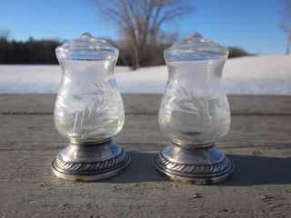 Vintage Quaker Sterling Silver Weighted Etched Glass S & P Shakers 703 R8t3 photo