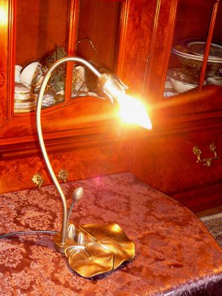 Tiffany/art Nouveau Style Double Lily Table Lamp On Platform Footed Bronze Brass photo