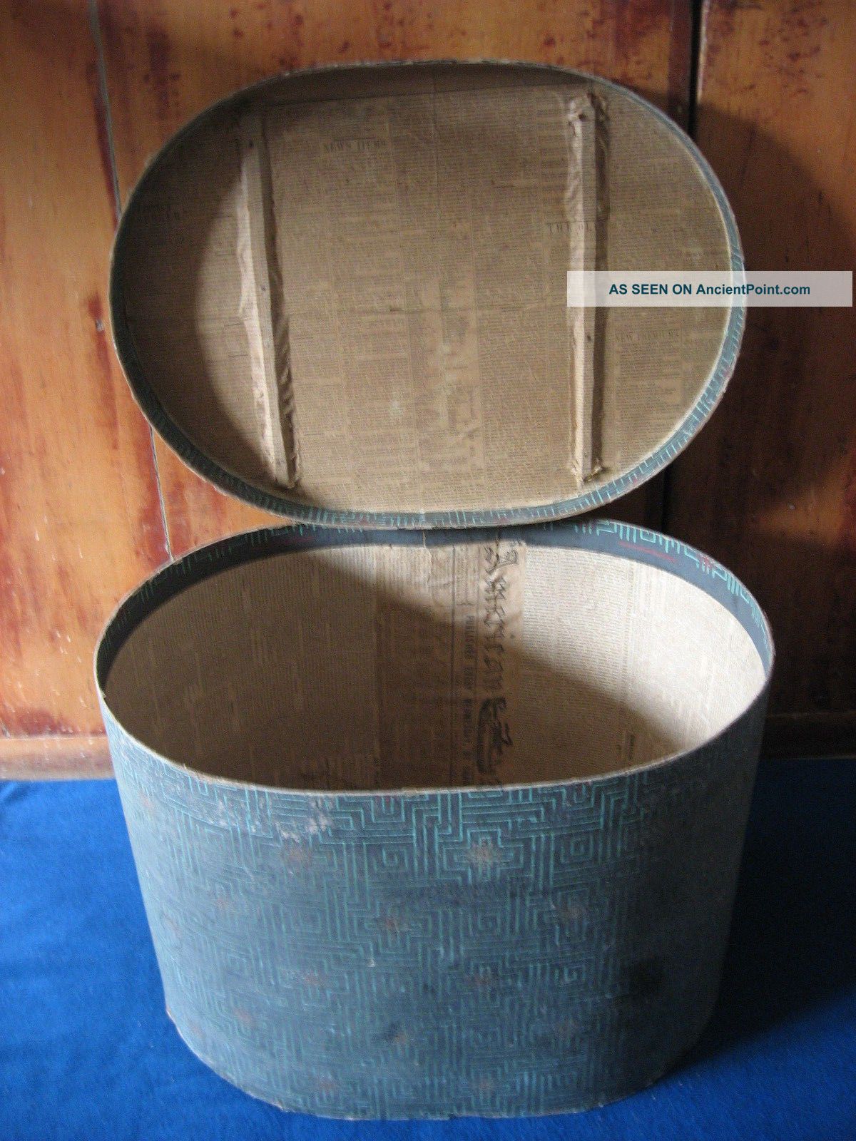 Large Antique Oval Hatbox Geometic Wallpaper 1840 ' S Newspapers Primitives photo