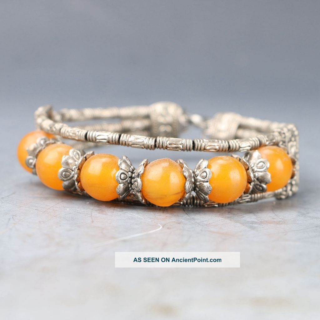 Tibetan Silver & Jade Hand - Carved Beads Bracelet Py0496 Bracelets photo