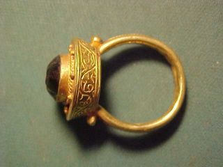 Islamic Solid Gold Intaglio Ring (bird) photo